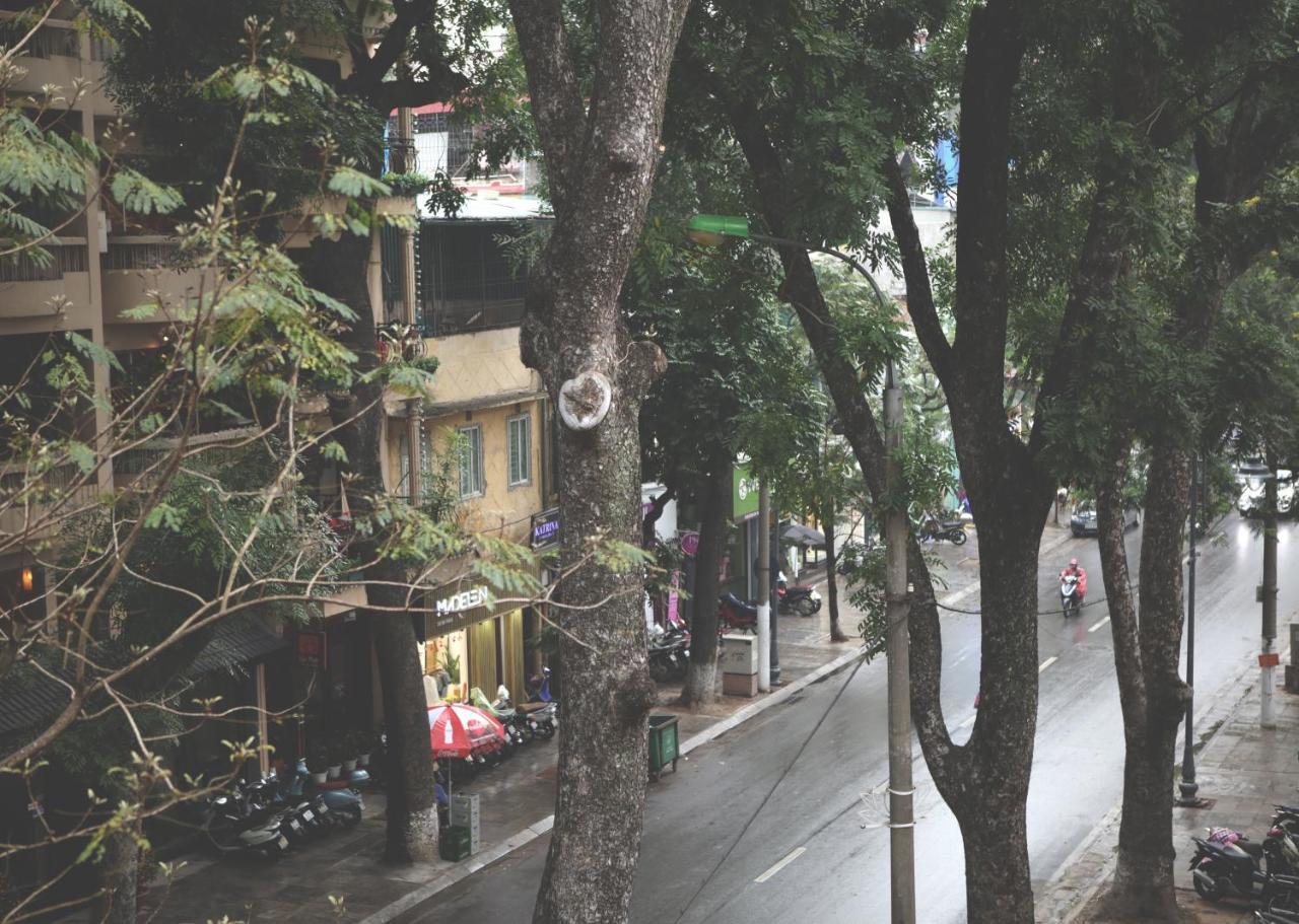 Bed and Breakfast The First Ba Trieu Hanoi Exterior foto